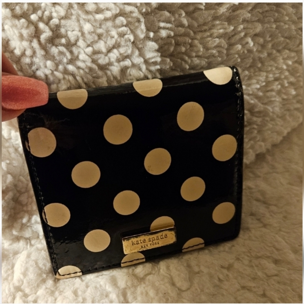 💕 Kate Spade New York Mini Black and Cream Polka Dot Wallet